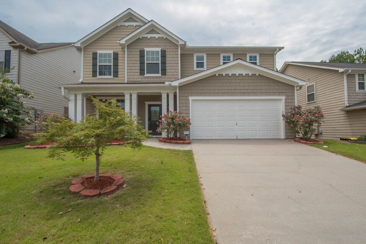 Primary Photo - 179 Scenic Hills Dr