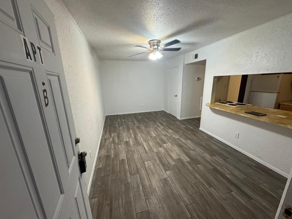 Foto principal - 1402 E 6th St