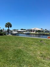 Building Photo - 24 Oakwood Dr N Building Photo - 24 Oakwood Dr N