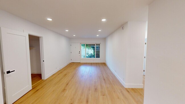 Foto del interior - Welcome Home || Newly Upgraded WeHo Apt || 943 Gardner
