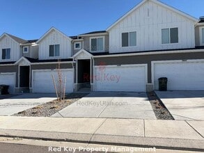 Building Photo - 1908 N Patchwork Ave