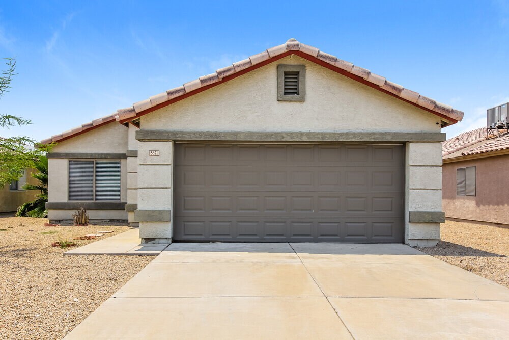 Foto principal - 8621 W Mission Ln