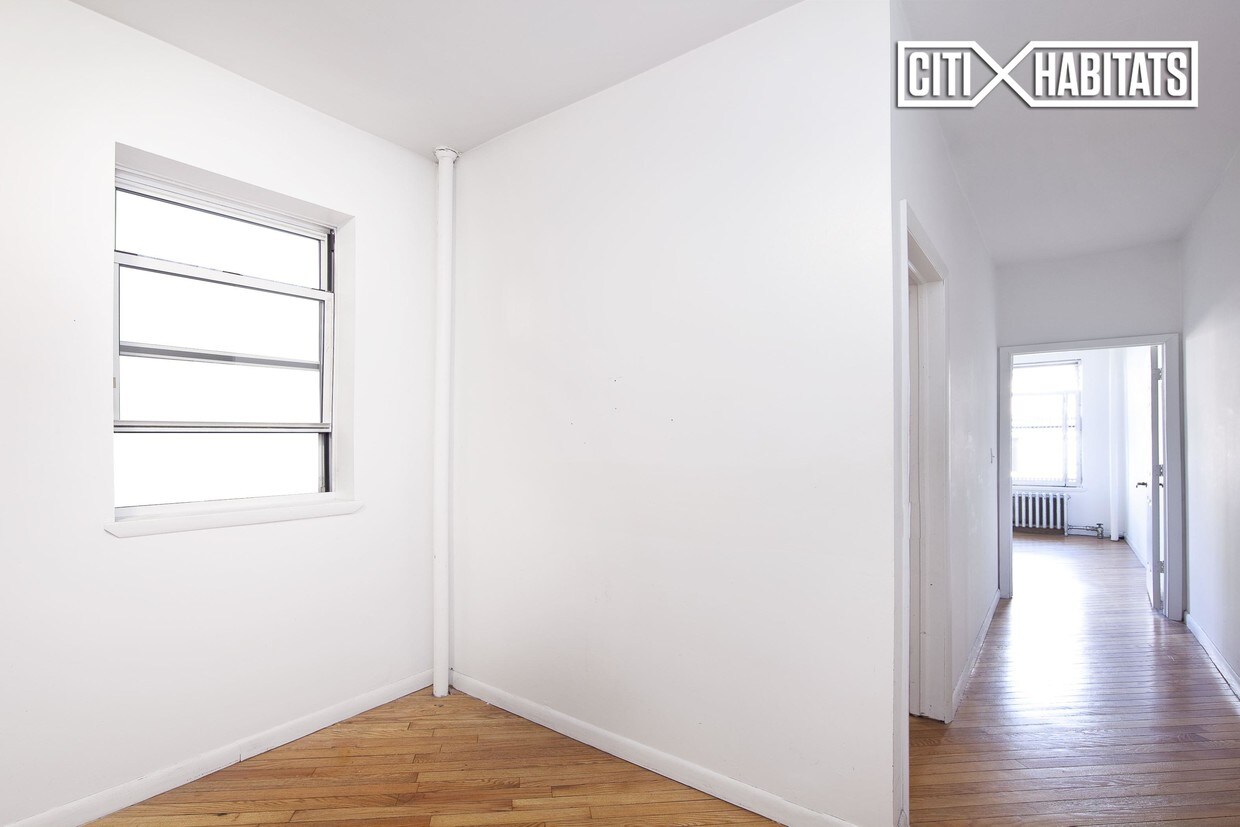 Foto del edificio - 514 E 12th St