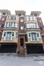 Building Photo - 754 Clifton Heights Ln NE