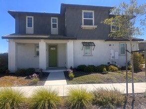 Building Photo - 2476 Laramie Cir