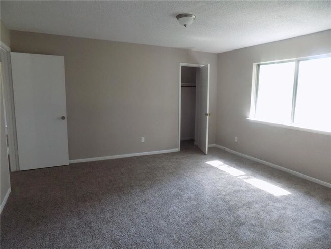 Building Photo - 23807 Spring Briar Ln