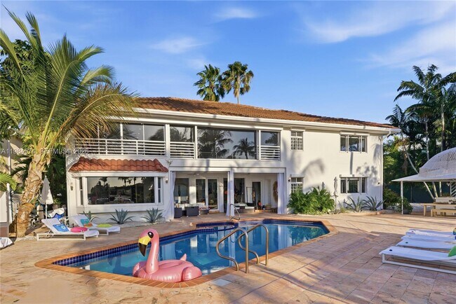 Foto del edificio - 3401 NE 165th St