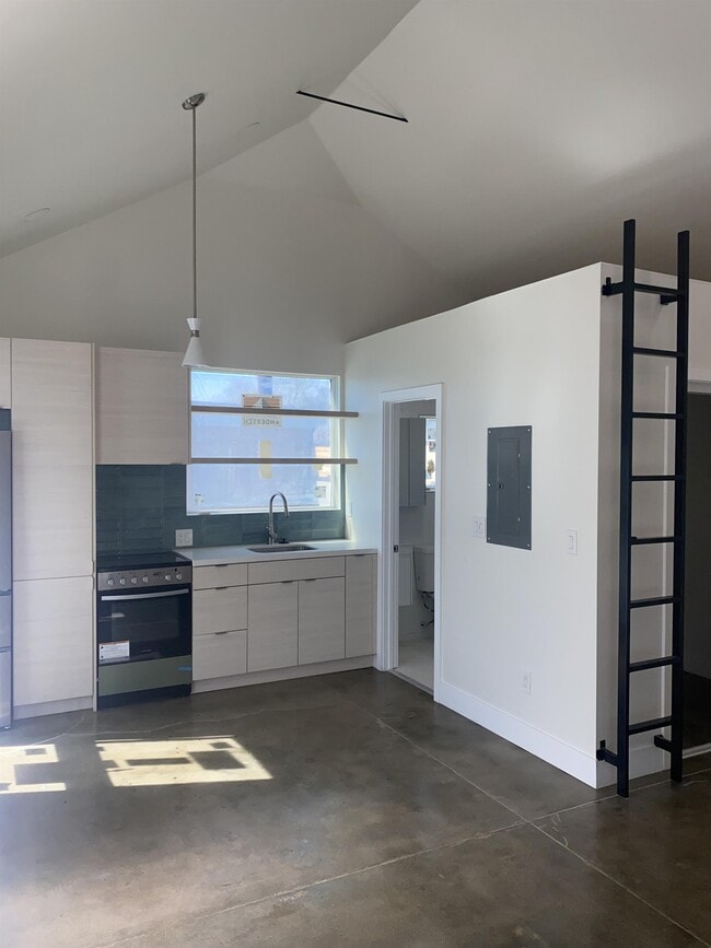Building Photo - 1506 Alta Vista Dr