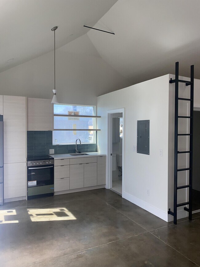 Foto del edificio - 1506 Alta Vista Dr