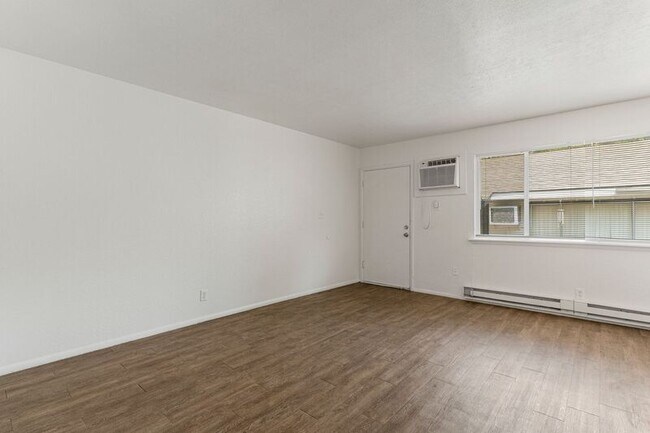 Building Photo - 4633 S 33rd W Ave