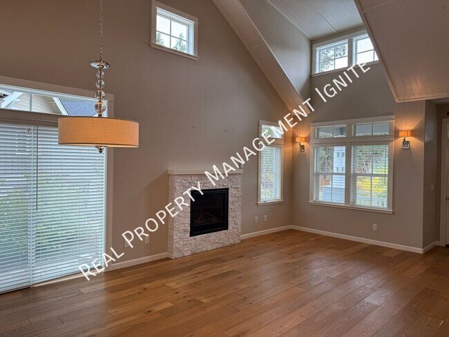Foto del edificio - 2439 NW Drouillard Ave