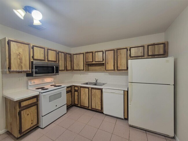 Foto del edificio - 2526 Taylor St