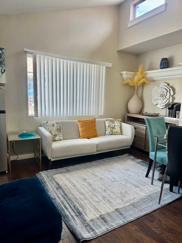 Foto principal - 6918 Coley Ave