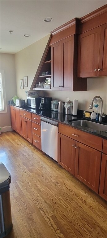 Building Photo - 5 Wellman St