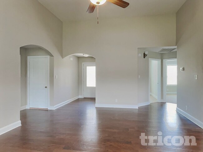 Foto del edificio - 1489 Coronado Dr