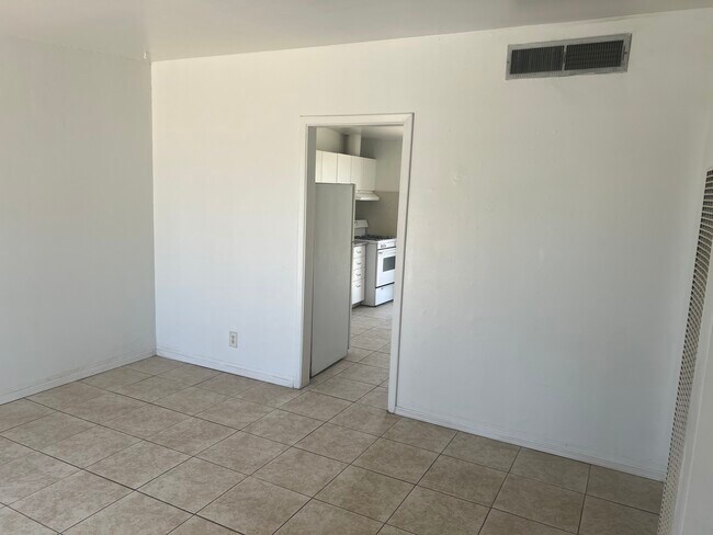 Foto del edificio - 6069 Griems Ct
