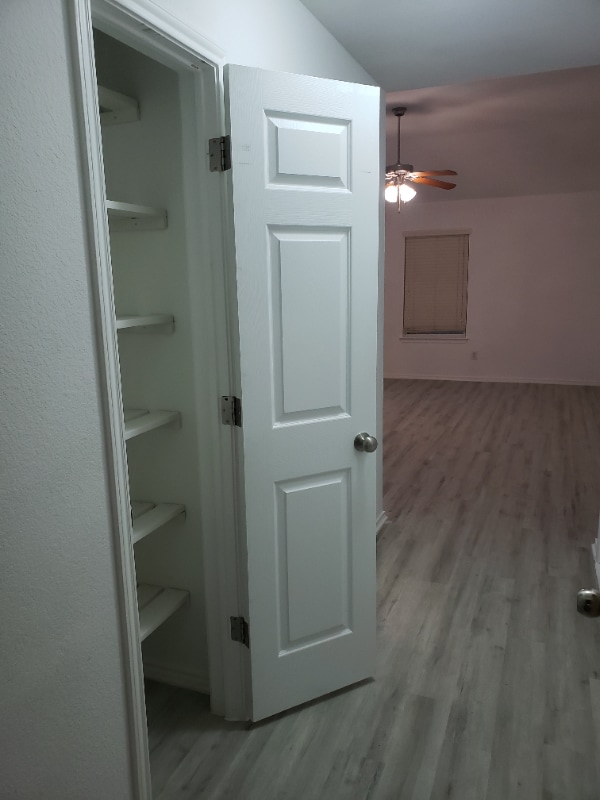 Foto del edificio - 1121 Dixon Cir