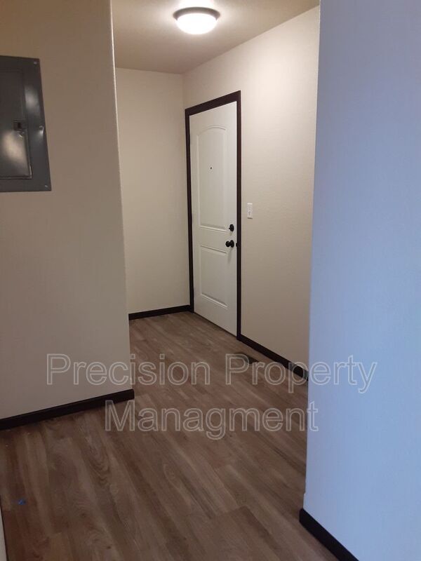 Foto del edificio - 561 225th St