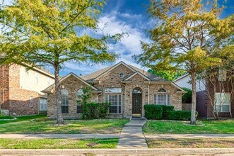 Building Photo - 1621 Oak Brook Ln