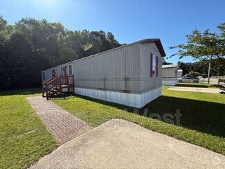Building Photo - 217 Sunshine Dr