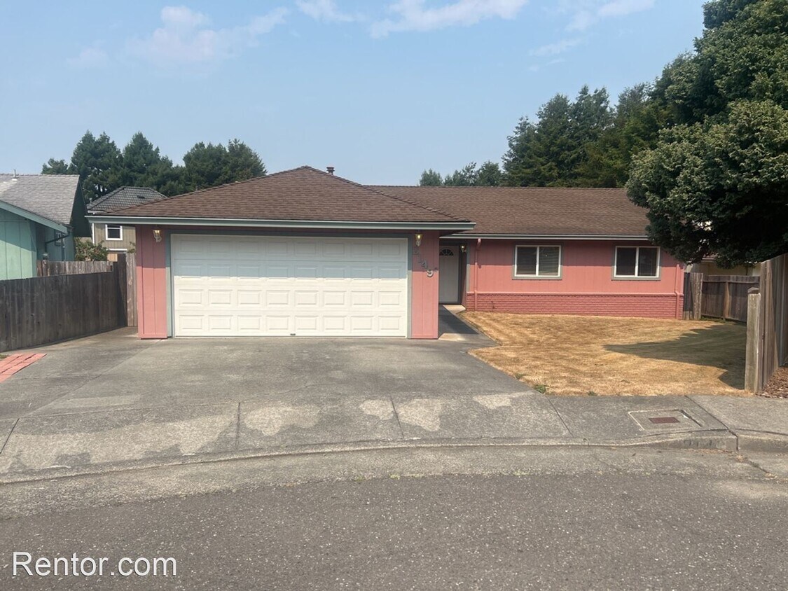Primary Photo - 3 br, 2 bath House - 2149 Woodcrest Court