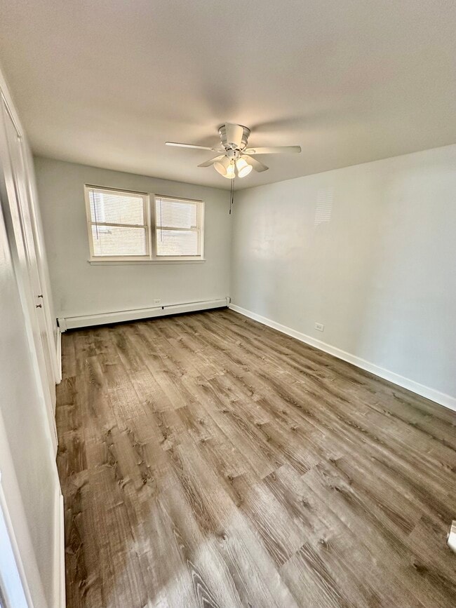 Foto del edificio - 37 W Conti Pky