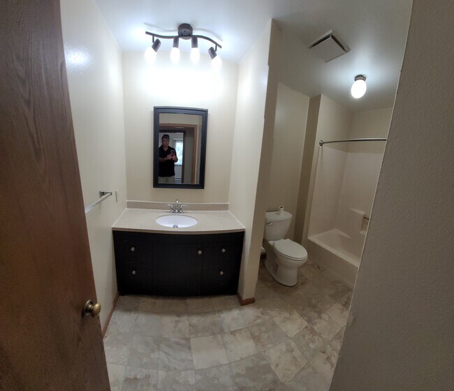 Foto del edificio - 711 N Spring St