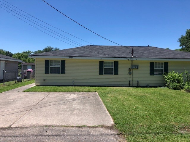 Foto principal - 1201 W 1st St