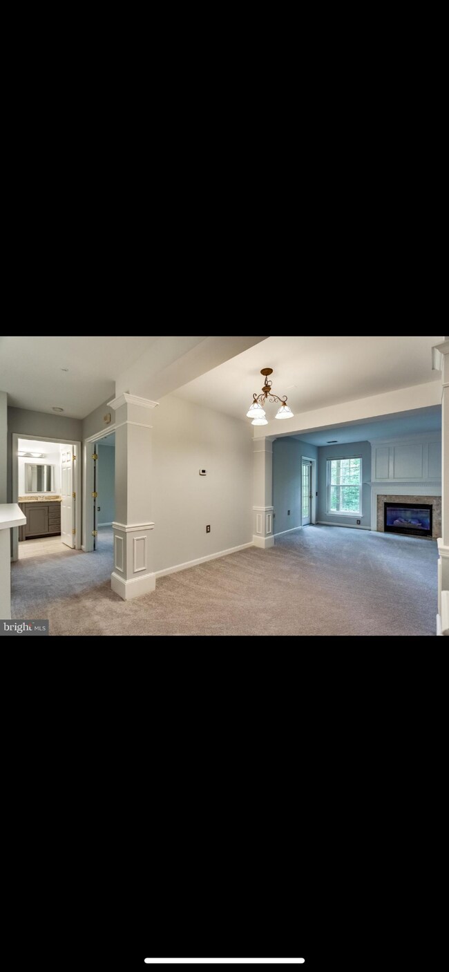 Building Photo - 5930 Kimberly Anne Way