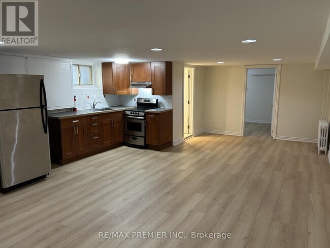 Building Photo - 1342 Pape Ave