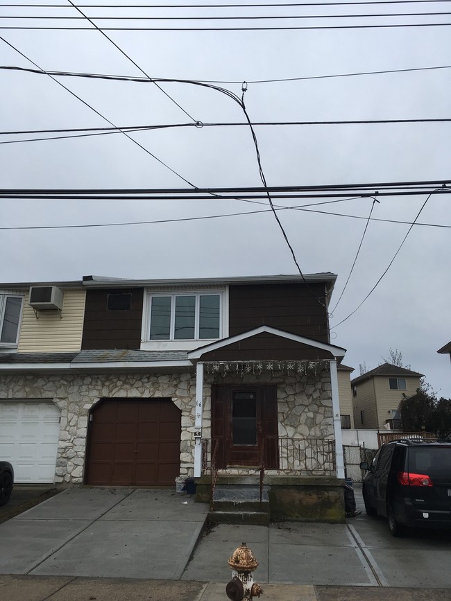 Building Photo - 66 Parish Ave
