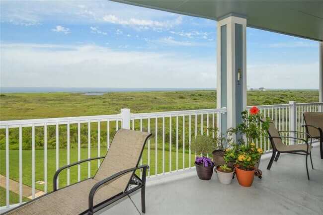 Building Photo - 26501 Mangrove Dr
