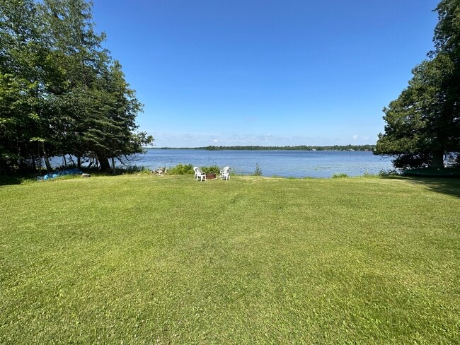 Building Photo - 8037 E Shore Dr