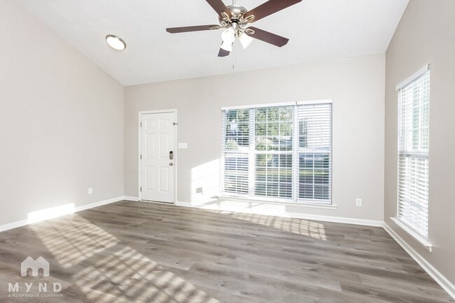 Building Photo - 8104 Stone Bridge Ct
