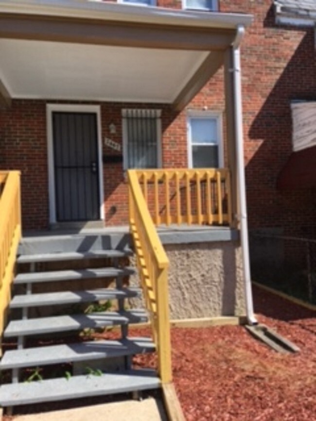 2667 Park Heights Terrace, Baltimore, MD 21215 Townhome Rentals in