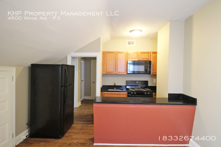 Primary Photo - Newly Rehabbed 2 Bedroom Apartment Available!