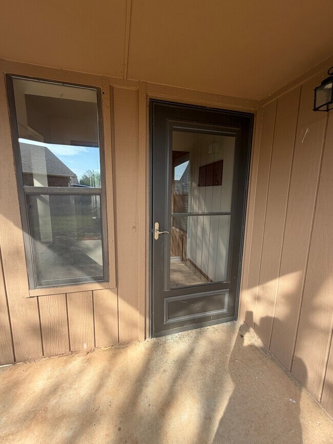 Photo - 418 Britton Ct House