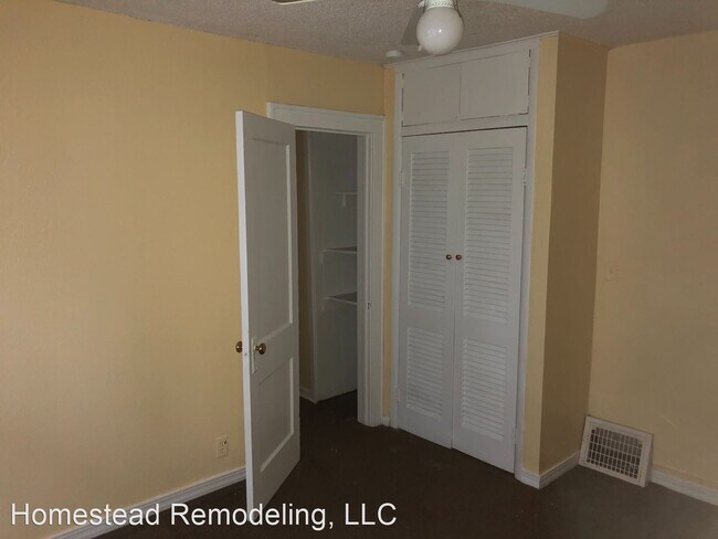 Foto del edificio - 3 br, 1 bath House - 1336 E. 82nd Street