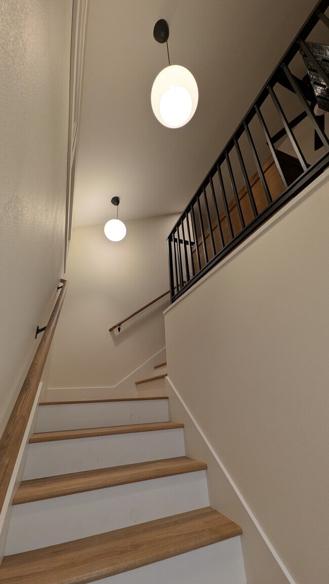 Stairwell - 3617 W Alice Ave