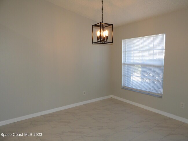 Foto del edificio - 740 Montrose St SE
