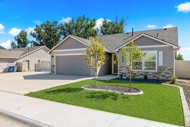 Foto del edificio - Brand New Home with RV Pad and Premium Fin...