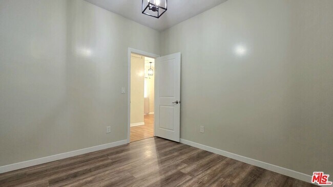 Foto del edificio - 224 N Jackson St