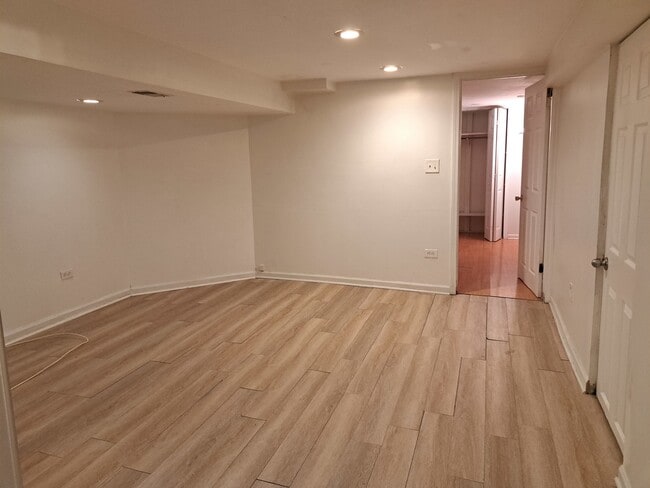 Foto del edificio - 5310 W Pensacola Ave