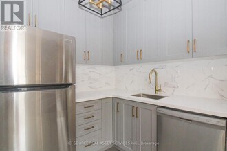 Building Photo - 291 Stewart St