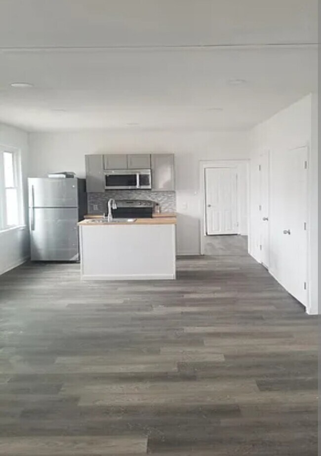 Foto del edificio - 5800 Stockton Rd