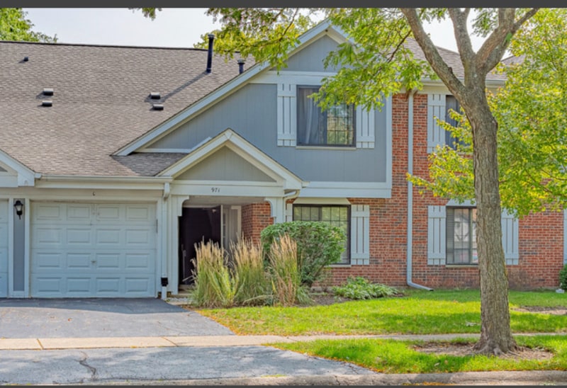 971 Yosemite Trail Unit A, Roselle, IL 60172 Condo for Rent in Roselle, IL