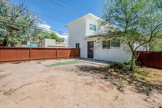 Building Photo - 434 N Norris Ave