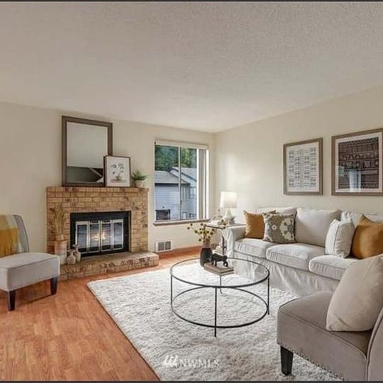 Building Photo - 15624 8th Ave SW