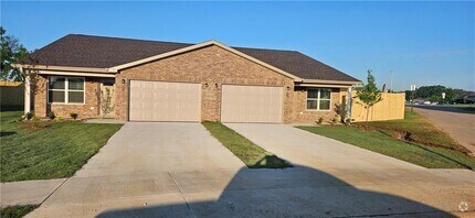 Building Photo - 6801 Toby St