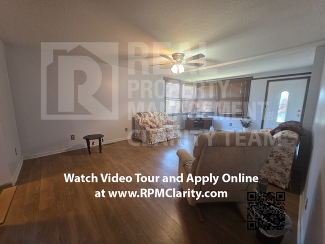 Foto del edificio - Available Now!!! 2 Bed/1 Bath Cottage on t...